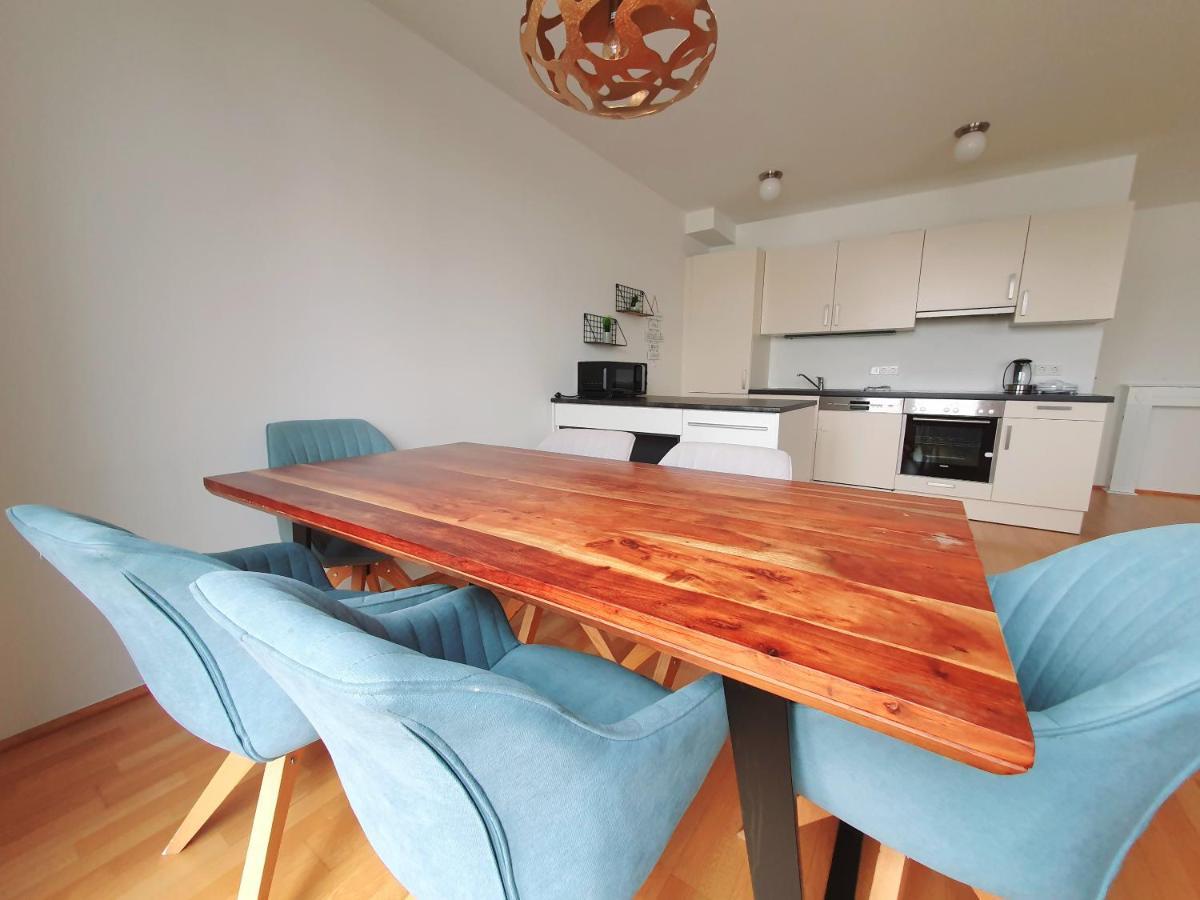 Near Lake Two Bedroom Duplex Apartment ウィーン エクステリア 写真