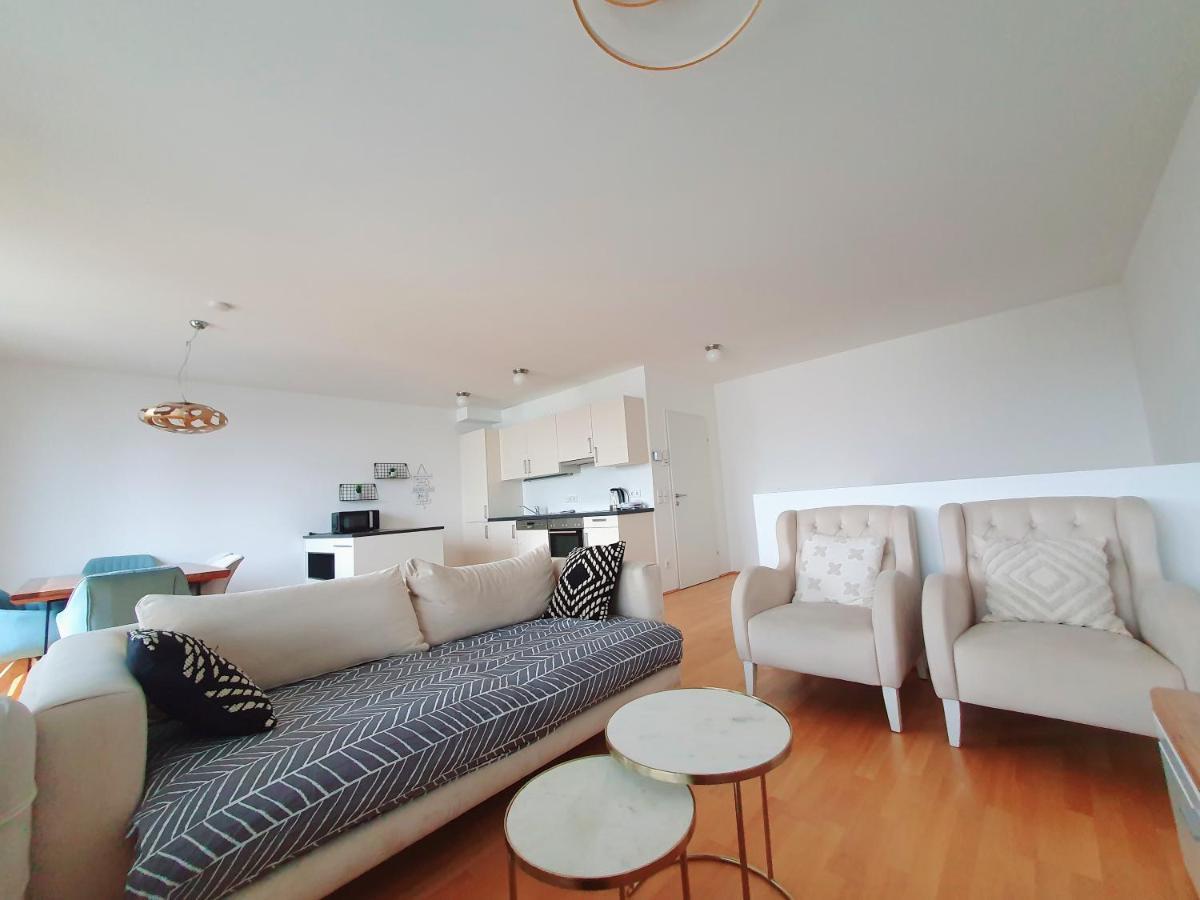 Near Lake Two Bedroom Duplex Apartment ウィーン エクステリア 写真